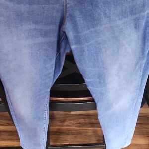 Old Navy Women's Straight Leg Jeans - Medium Blue